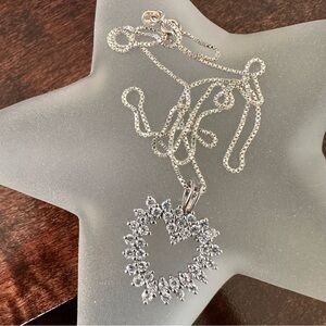 Sterling silver & CZ heart pendant and 18in chain